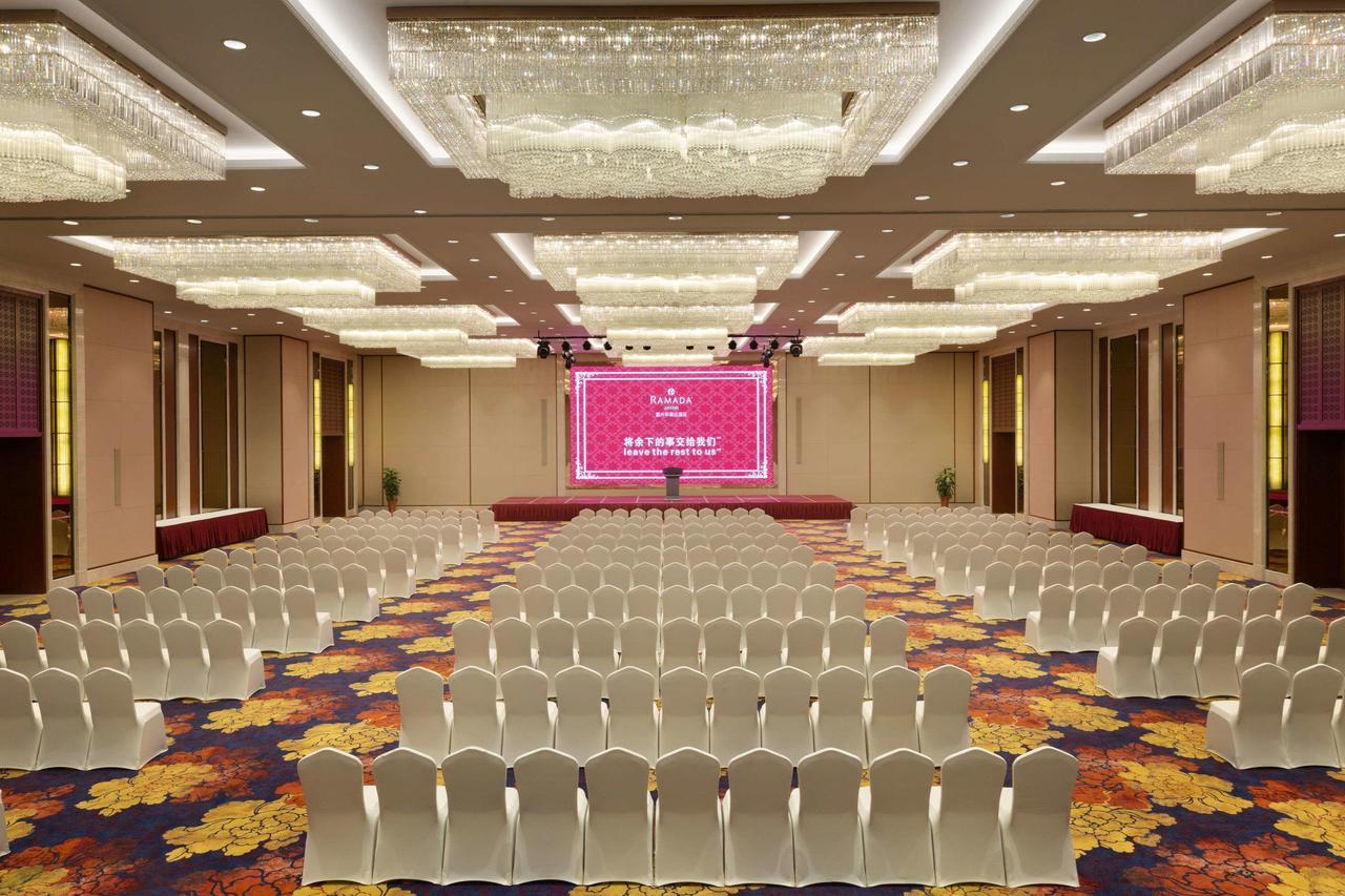 Ramada Jiaxing Hotel Exterior photo